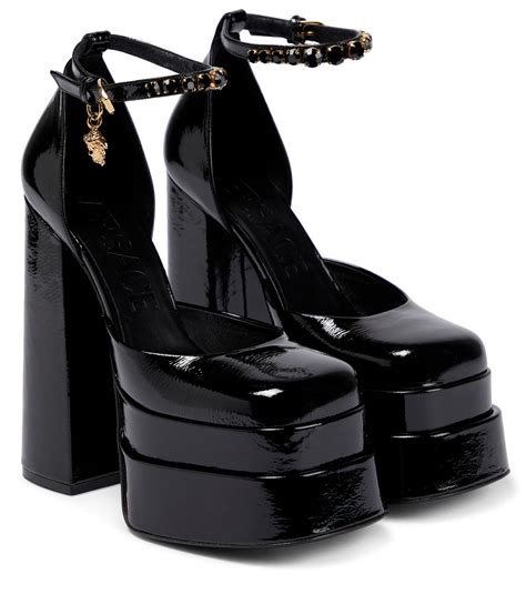 versace medusa aevitas pumps.